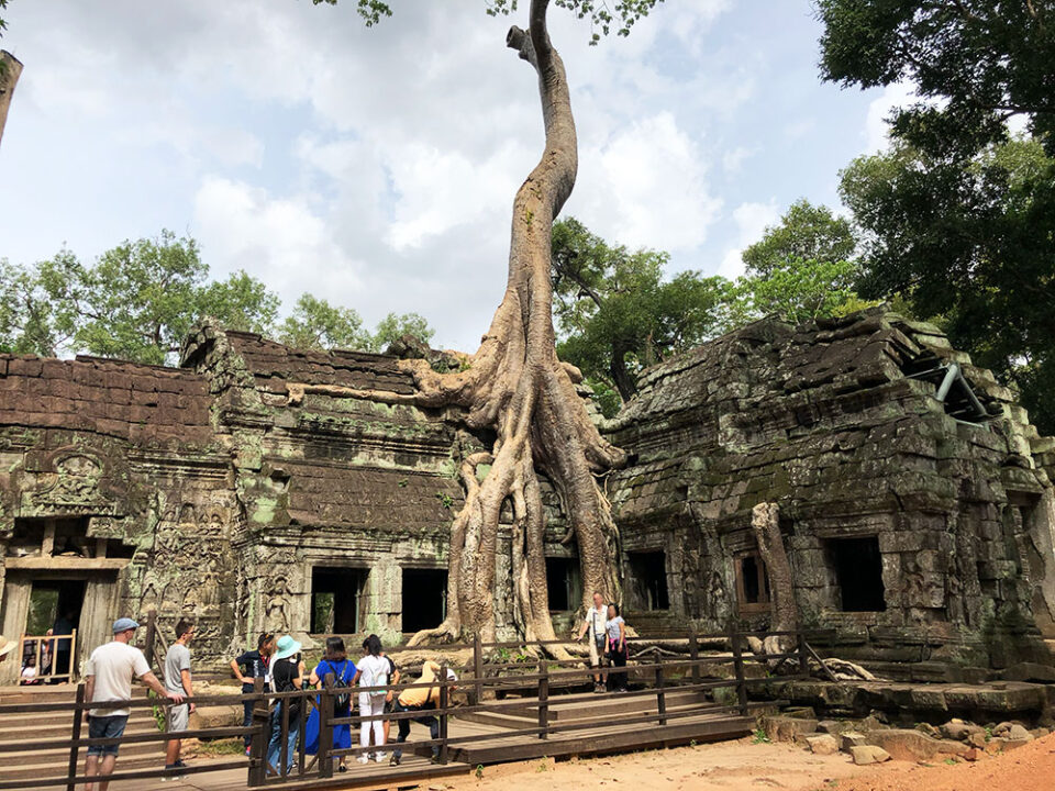 カンボジアの世界遺産3件 壮大なカンボジアの世界遺産 アンコール